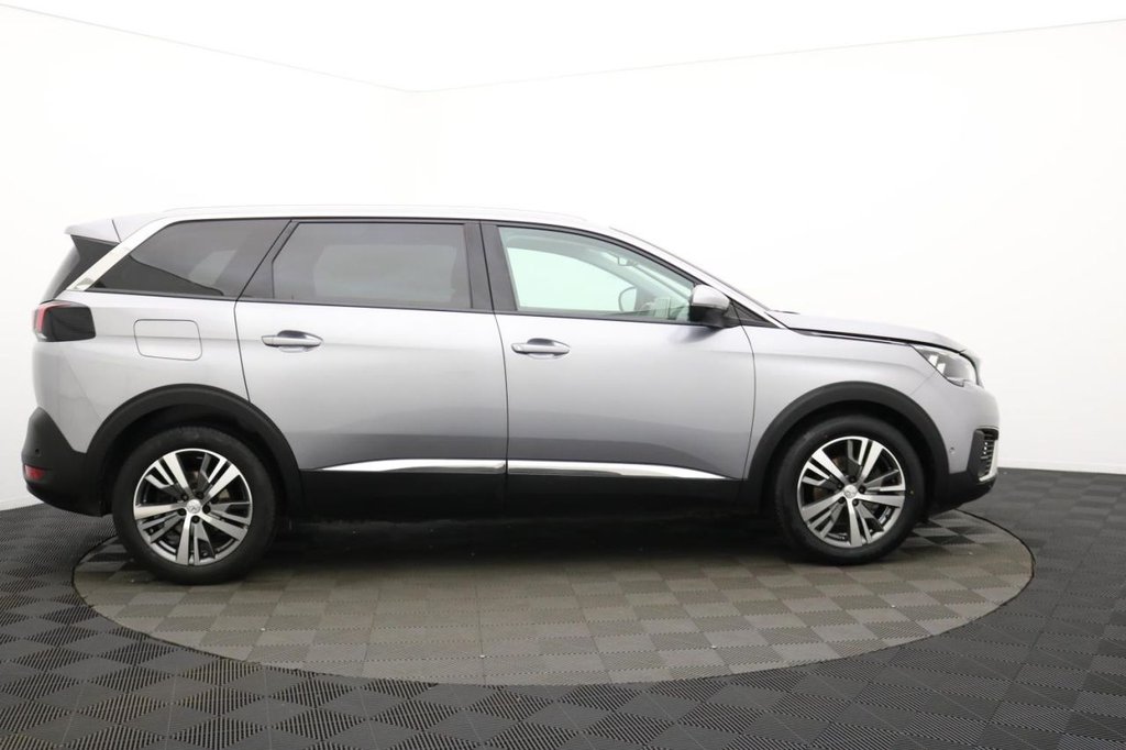 Used Peugeot 5008 2019 for sale - 77212165: Photo 2