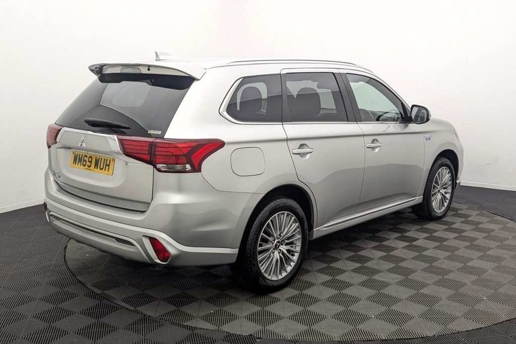 Used Mitsubishi Outlander 2020 for sale - 77936261: Photo 42