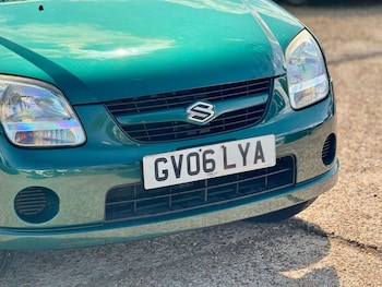 Used Suzuki Ignis 2006 for sale - 79634372: Photo