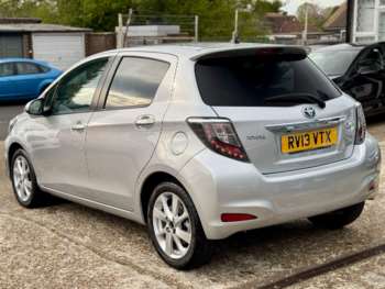 Used Toyota Yaris 2013 for sale - 74902596: Photo