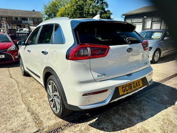 Used Kia Niro 2018 for sale - 79508876: Photo