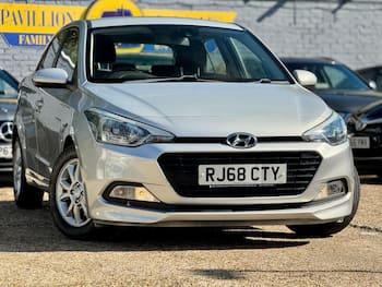 Used Hyundai i20 2018 for sale - 79860710: Photo