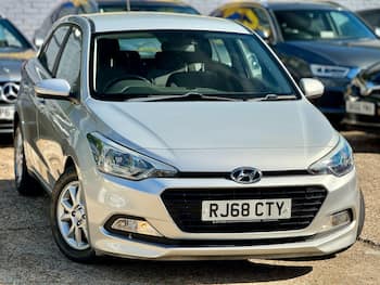Used Hyundai i20 2018 for sale - 79860710: Photo