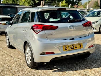 Used Hyundai i20 2018 for sale - 79860710: Photo