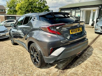 Used Toyota C-HR 2018 for sale - 79645038: Photo