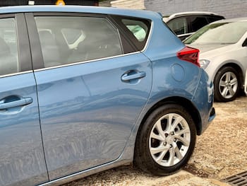 Used Toyota Auris 2015 for sale - 79712005: Photo