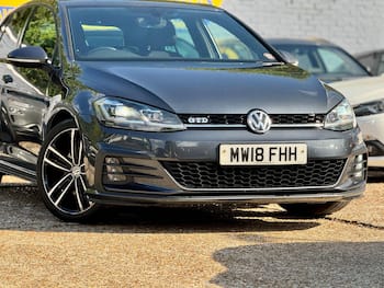 Used Volkswagen Golf 2018 for sale - 79712555: Photo