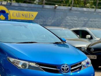 Used Toyota Auris 2013 for sale - 79532591: Photo