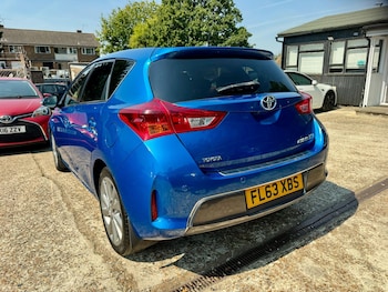 Used Toyota Auris 2013 for sale - 79532591: Photo