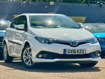 2016 (16) - 1.8 VVT-h Business Edition CVT Euro 6 (s/s) 5dr