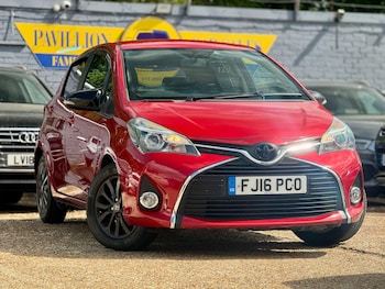 Used Toyota Yaris 2016 for sale - 79552742: Photo