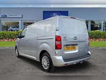 Used Toyota ProAce 2017 for sale - 76918350: Photo