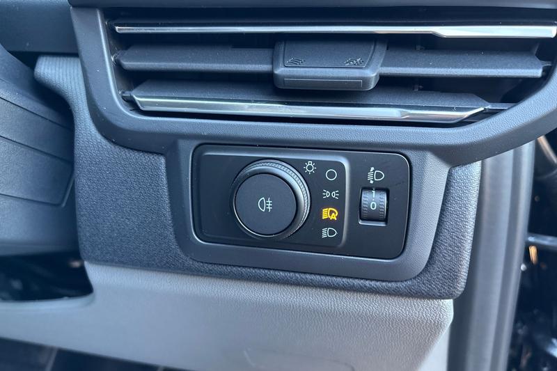 Used Ford E-Tourneo Custom 2025 for sale - 76716368: Photo 17