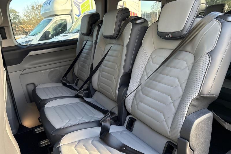 Used Ford E-Tourneo Custom 2025 for sale - 76716368: Photo 9