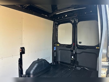 Used Ford Transit 2025 for sale - 78400172: Photo