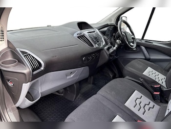 Ford Transit Custom feature image 3