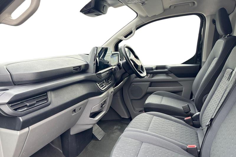 Used Ford Transit Custom 2025 for sale - 76209415: Photo 3