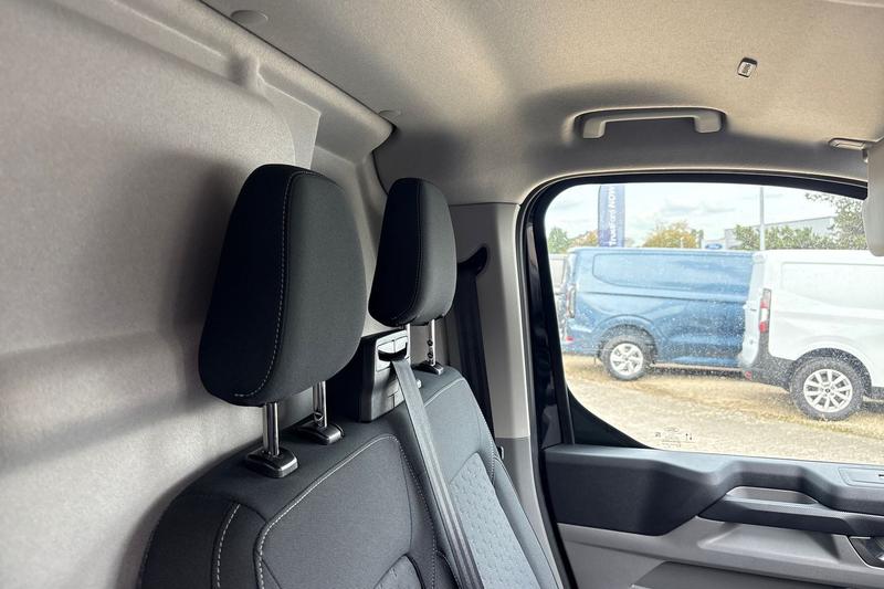 Used Ford Transit Custom 2025 for sale - 76209415: Photo 31