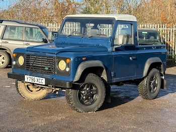 Used Land Rover Defender 2001 for sale - 77081662: Photo
