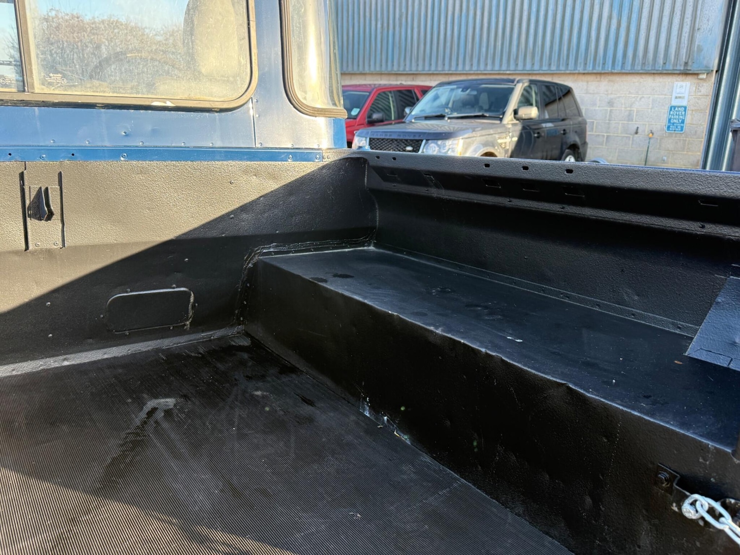 Used Land Rover Defender 2001 for sale - 77081662: Photo 21