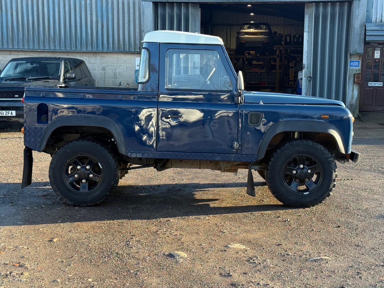 Used Land Rover Defender 2001 for sale - 77081662: Photo 6