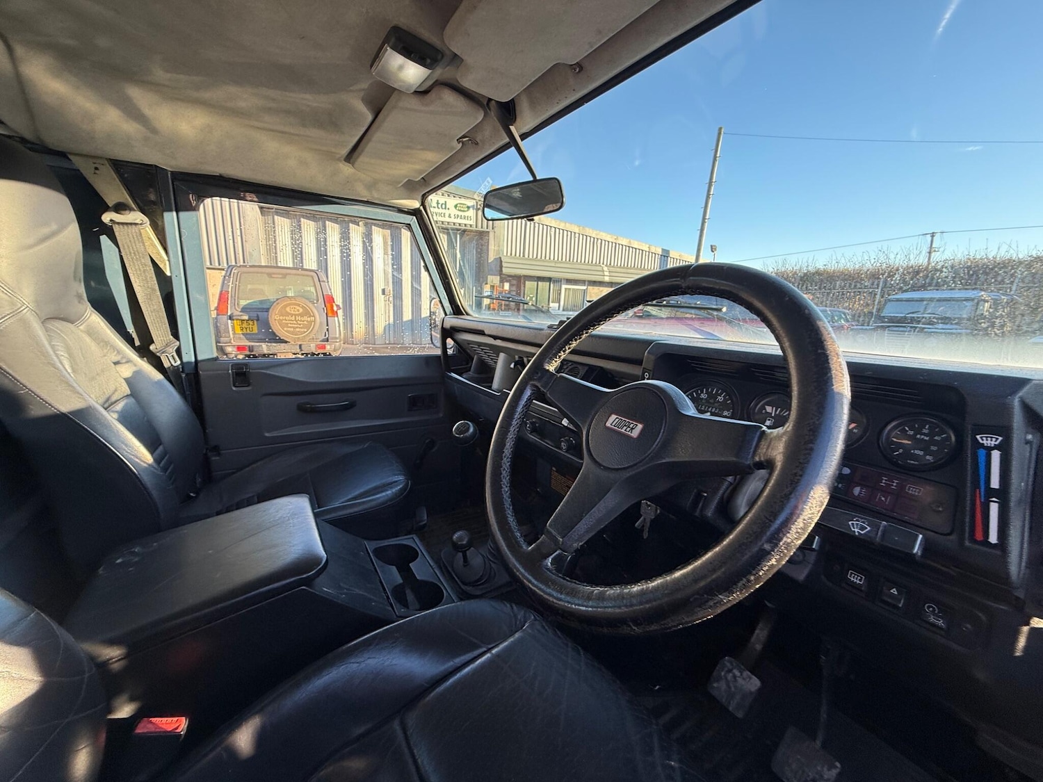 Used Land Rover Defender 90 1994 for sale - 77120521: Photo 10