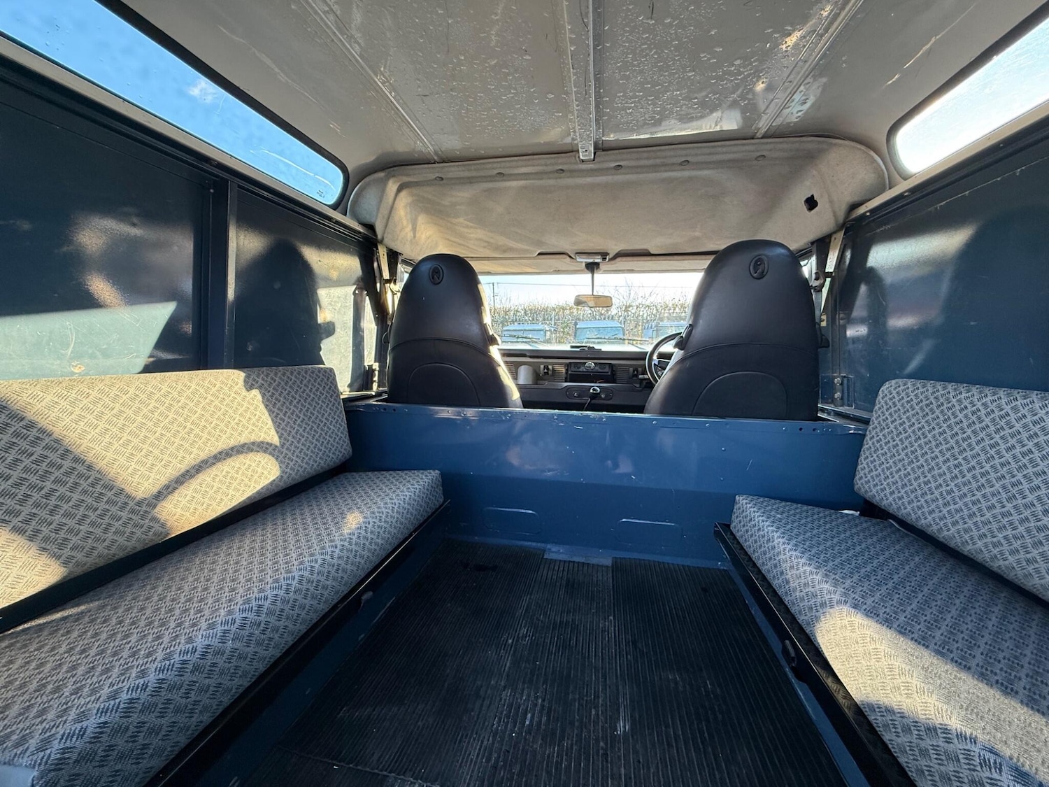 Used Land Rover Defender 90 1994 for sale - 77120521: Photo 16