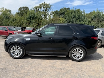 Used Land Rover Discovery 2019 for sale - 79472202: Photo