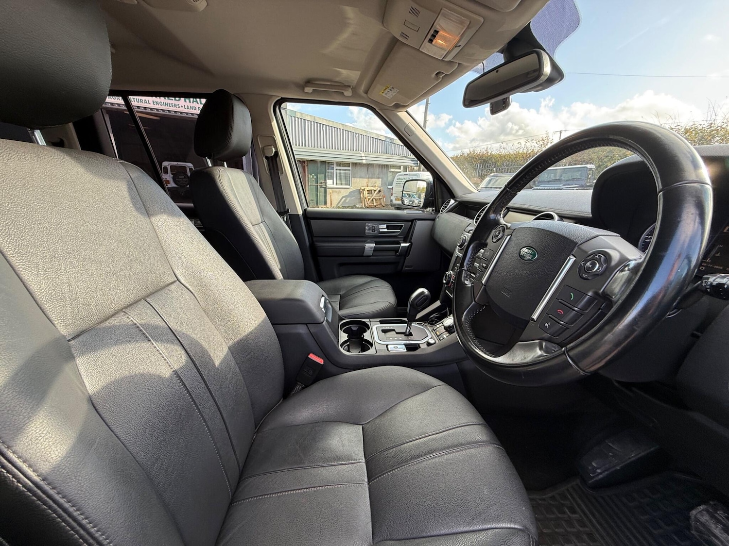 Used Land Rover Discovery 4 2010 for sale - 76072712: Photo 16