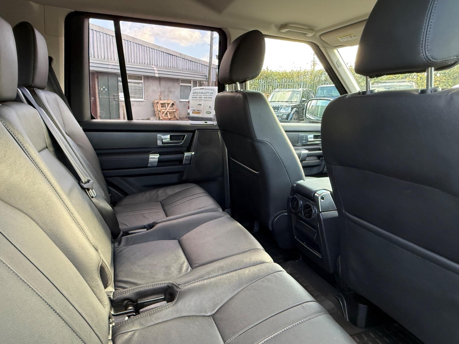 Used Land Rover Discovery 4 2010 for sale - 76072712: Photo 17