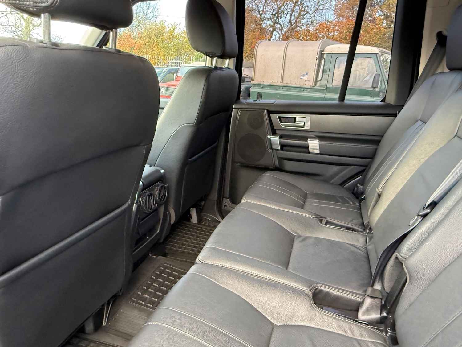 Used Land Rover Discovery 4 2010 for sale - 76072712: Photo 21