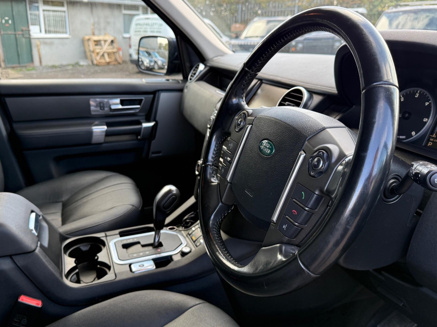 Used Land Rover Discovery 4 2010 for sale - 76072712: Photo 28