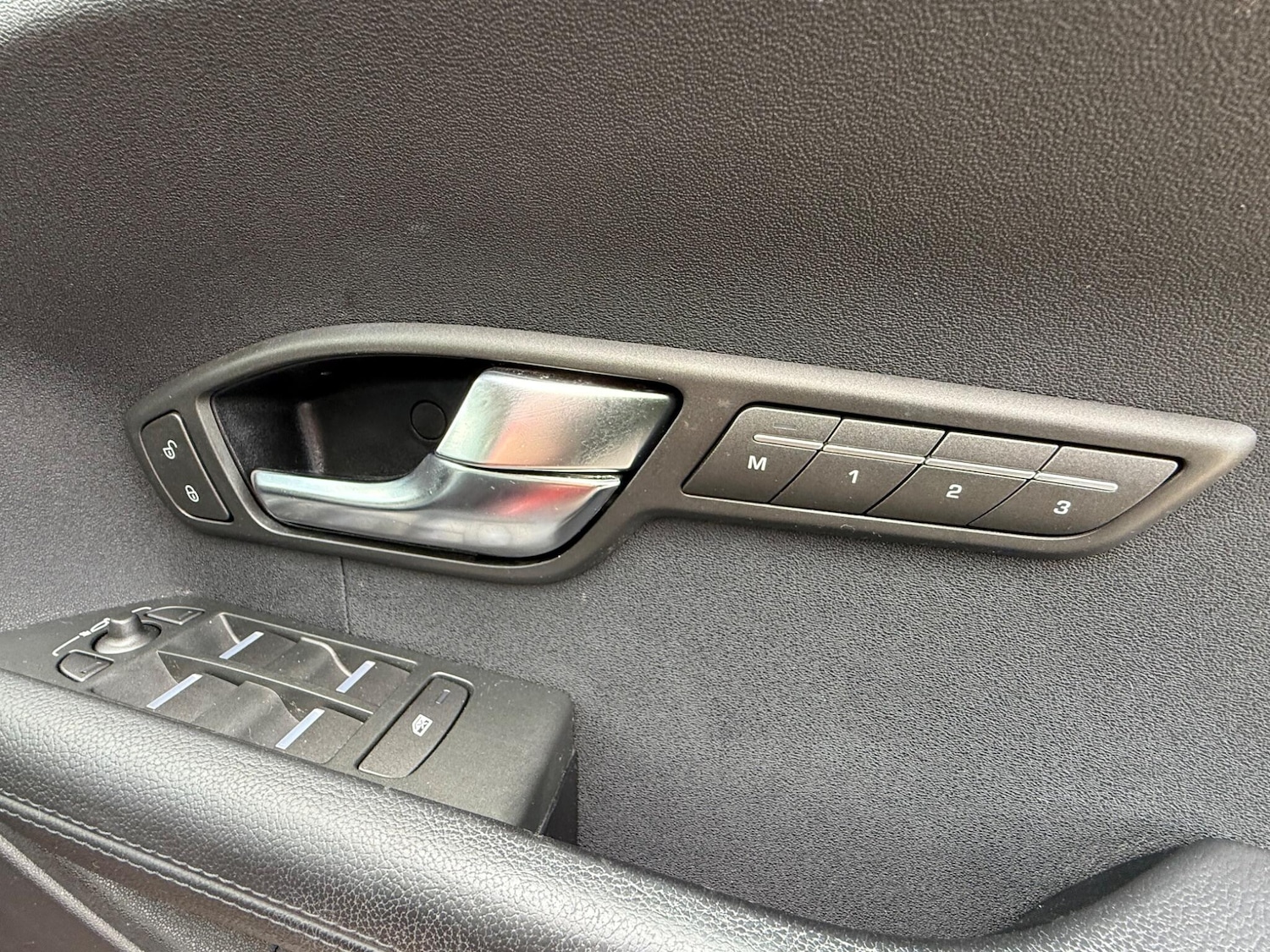 Used Land Rover Range Rover Evoque 2013 for sale - 76527881: Photo 15