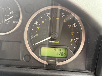 Used Land Rover Defender 110 2014 for sale - 79034158: Photo