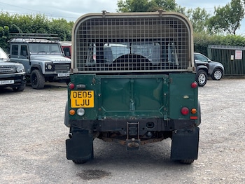 Used Land Rover Defender 90 2005 for sale - 76083851: Photo