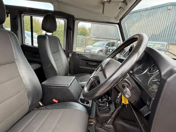 Used Land Rover Defender 110 2016 for sale - 76246843: Photo 13