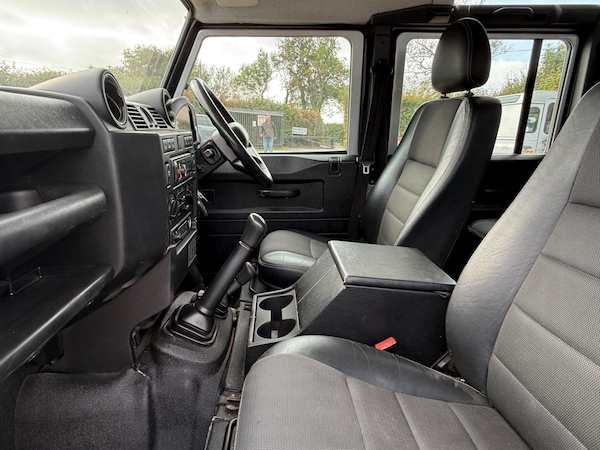 Used Land Rover Defender 110 2016 for sale - 76246843: Photo 20