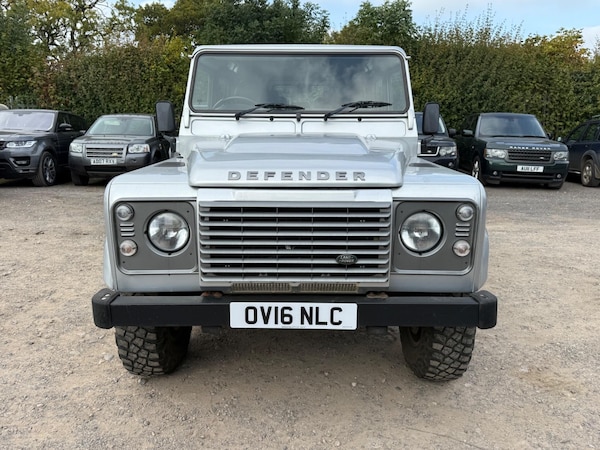 Used Land Rover Defender 110 2016 for sale - 76246843: Photo 5