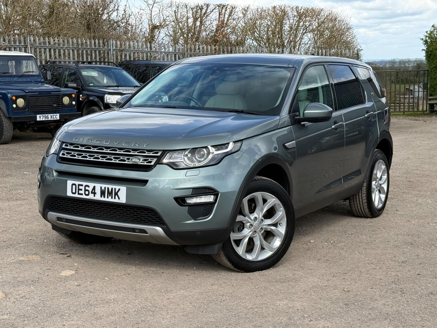 Used Land Rover Discovery Sport 2015 for sale - 77993593: Photo 2