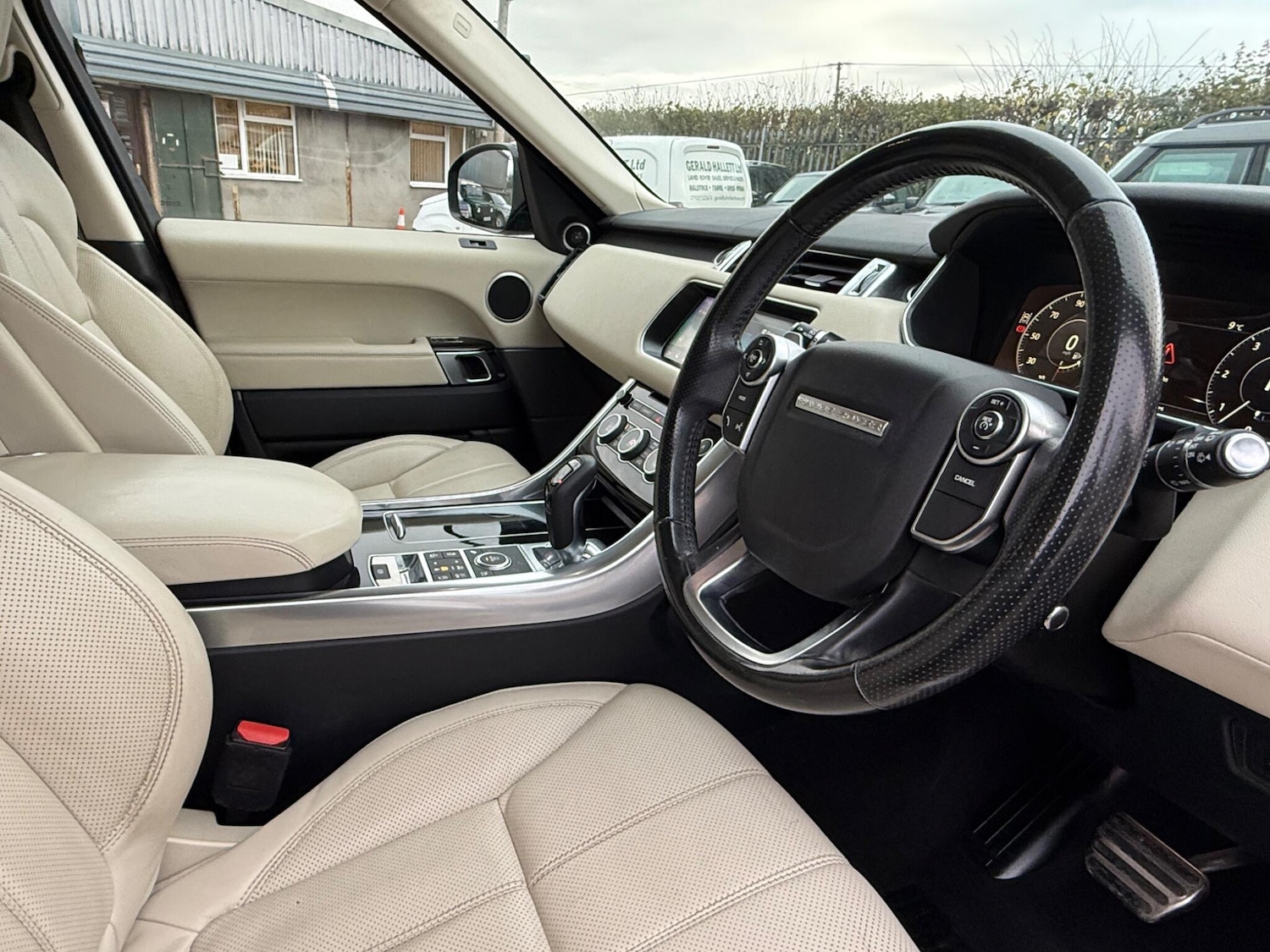 Used Land Rover Range Rover Sport 2017 for sale - 76994560: Photo 16