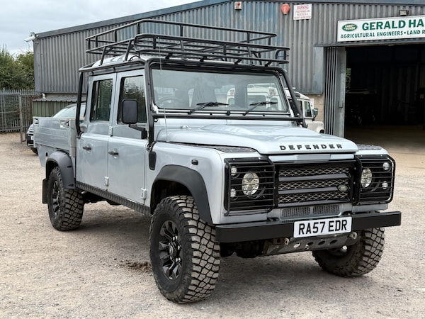 Used Land Rover Defender 130 2007 for sale - 75657686: Photo 12