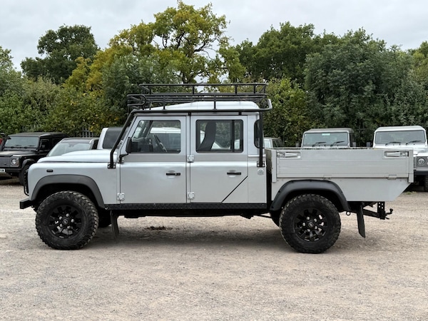 Used Land Rover Defender 130 2007 for sale - 75657686: Photo 9