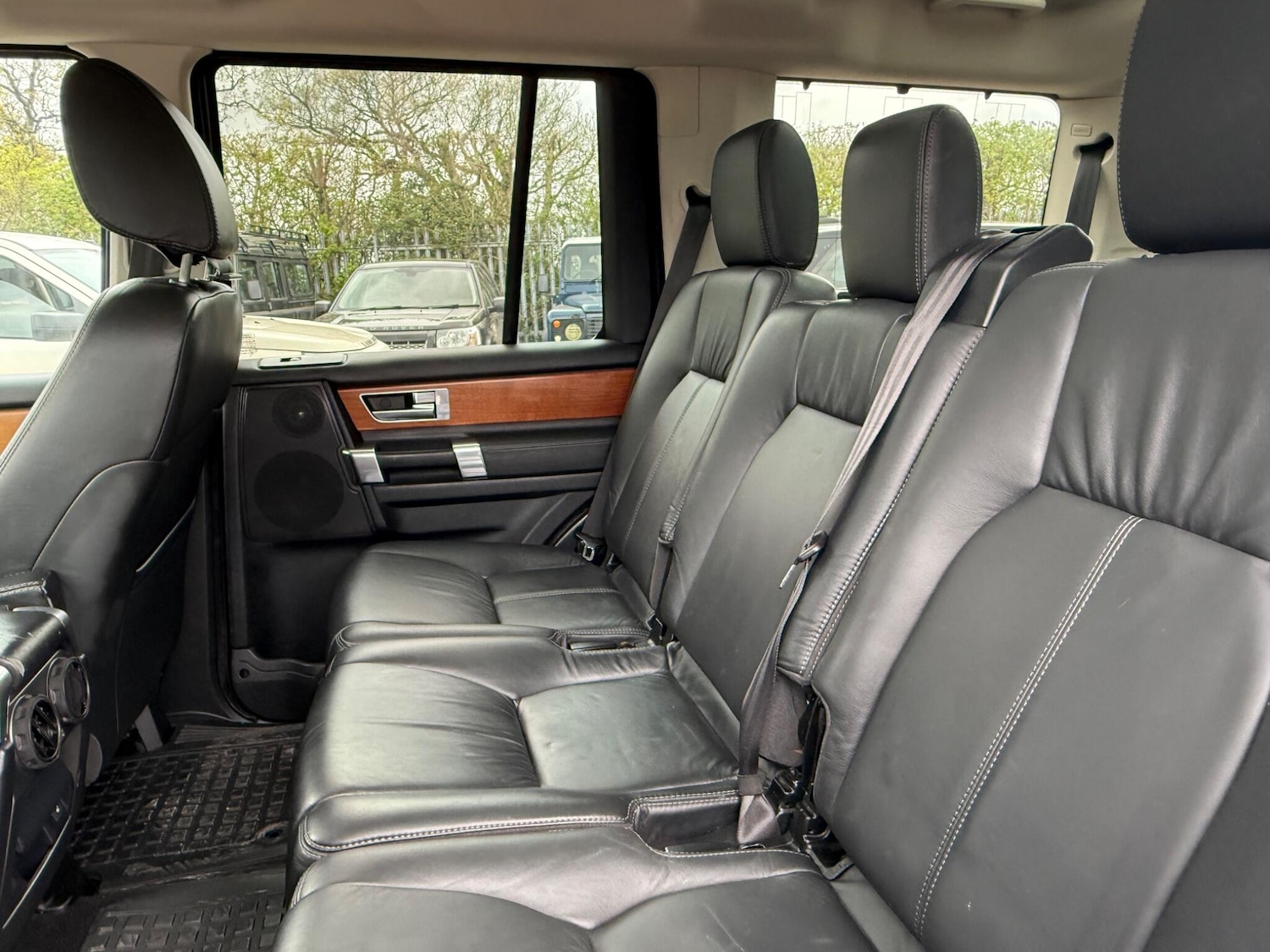 Used Land Rover Discovery 4 2013 for sale - 78204169: Photo 26