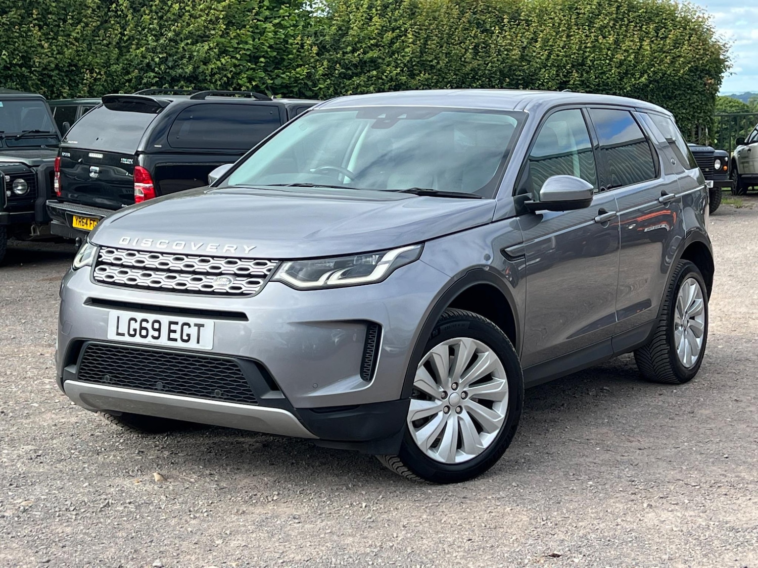 Used Land Rover Discovery Sport 2019 for sale - 76425191: Photo 1