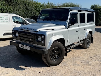 Used Land Rover Defender 110 2010 for sale - 79316161: Photo