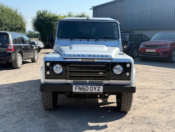 Used Land Rover Defender 110 2010 for sale - 79316161: Photo