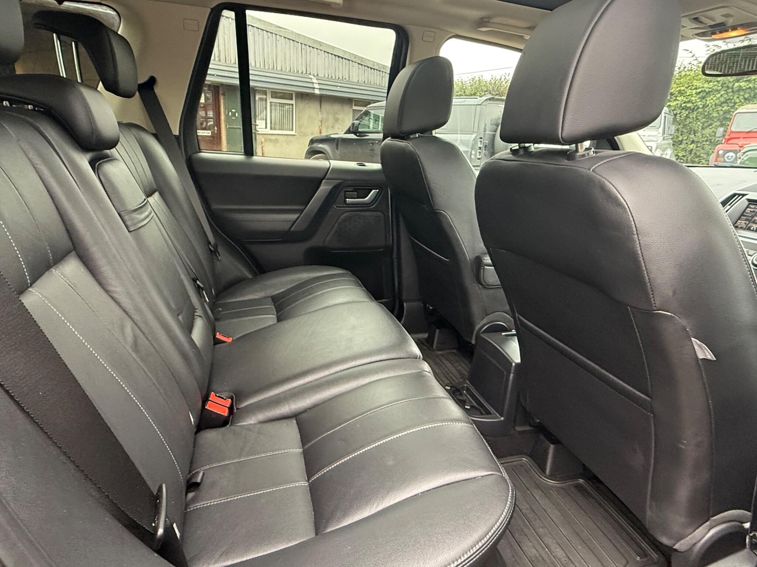 Used Land Rover Freelander 2 2013 for sale - 75781437: Photo 17