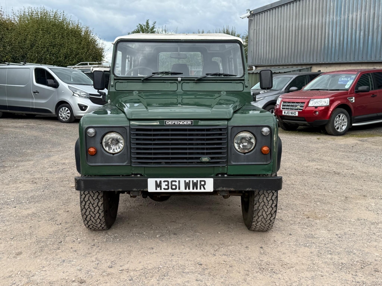 Used Land Rover Defender 90 1995 for sale - 76989295: Photo 10