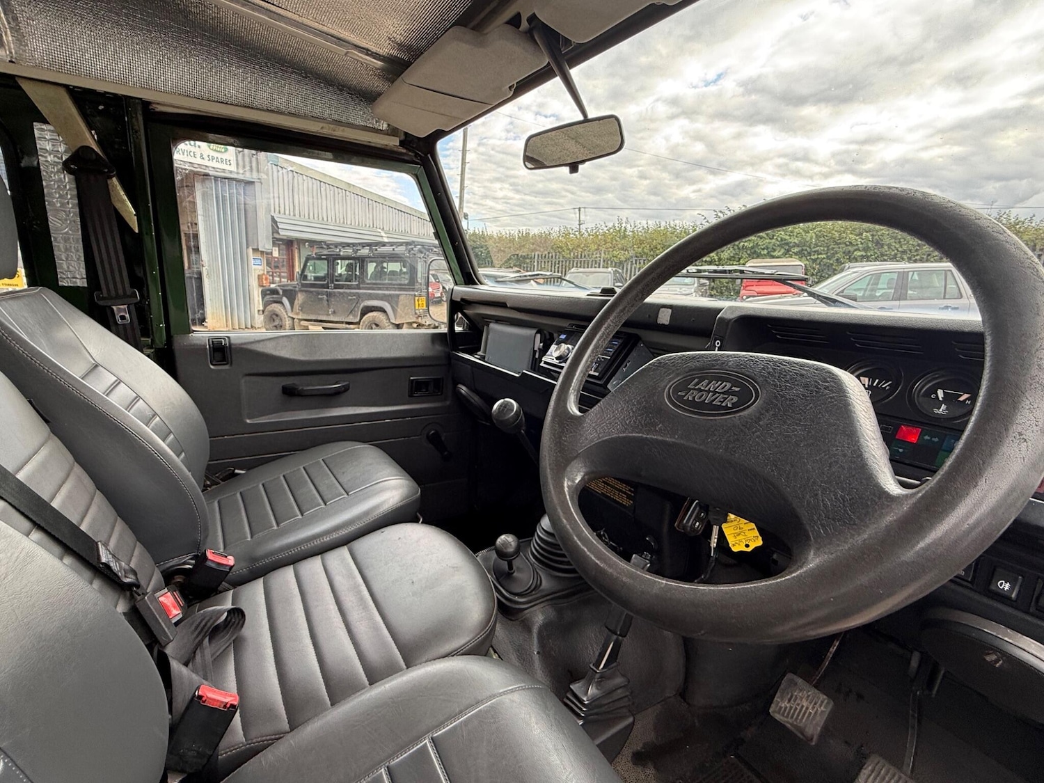 Used Land Rover Defender 90 1995 for sale - 76989295: Photo 13