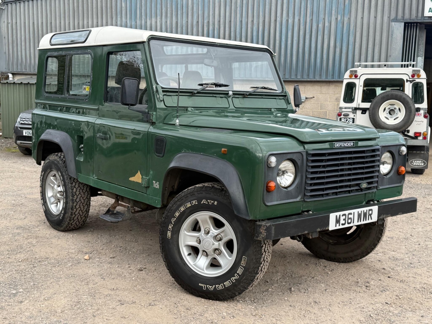 Used Land Rover Defender 90 1995 for sale - 76989295: Photo 4